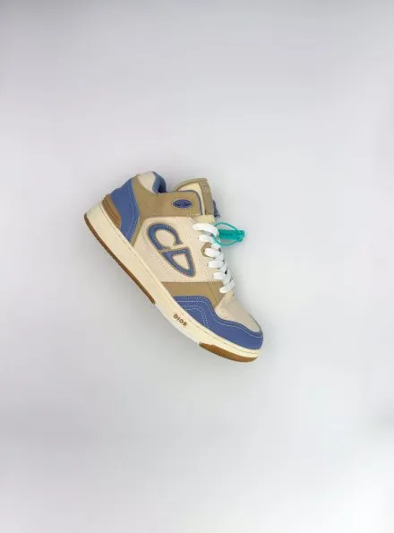 sd158of164 Sneakers Don