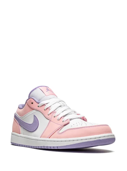 Air Jordan 1 Low SE "Arctic Punch"